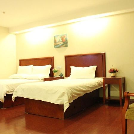 Greentree Alliance Shanghai Wanda Songjiang University Town Metro Station Hotel Esterno foto